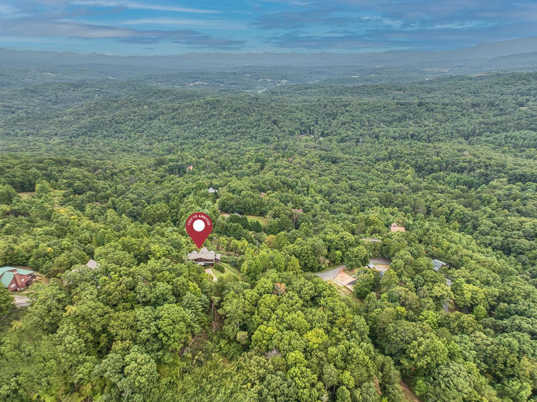 Sky High Lodge By Bk Stays. Large Cabin. Amazing Views. Game Room. Jacuzzi. Six Bedrooms. Sleeps 12 Blue Ridge Exteriör bild